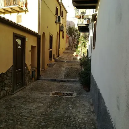 Apartment Domunua House