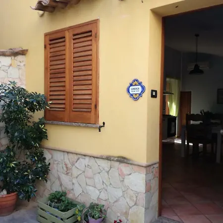 Apartment Domunua House *