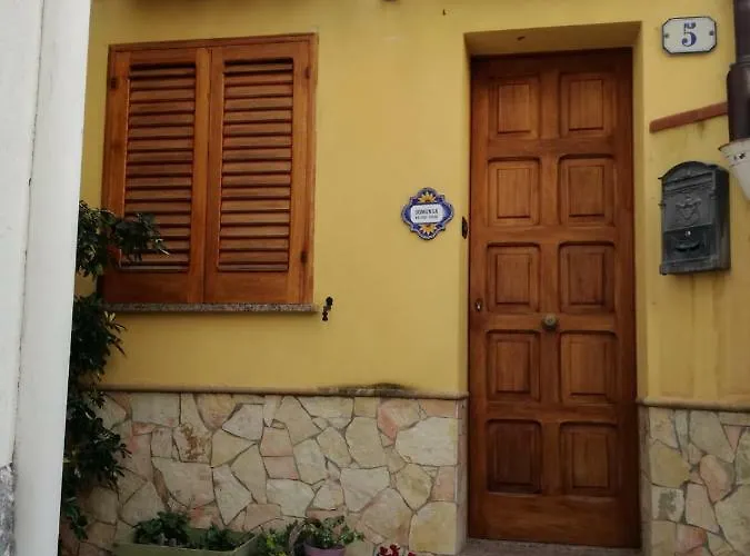 Domunua House Apartment *